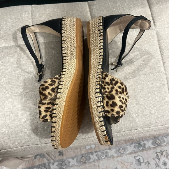 Cole Haan sandals 🐆 - Picture 2 of 5